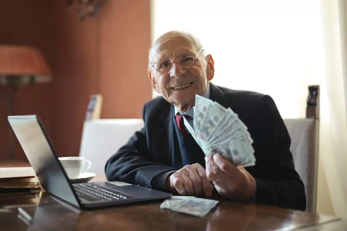 senior  finances